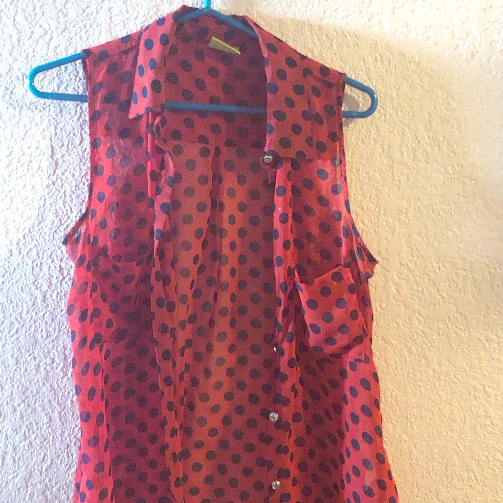 Red and blue polka dot sleeveless mod shirt